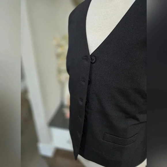 Classic Black Edward's Vest Size Medium - Picture 4 of 9